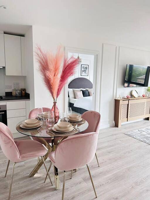 Apartment for 4 people, with view in Derby