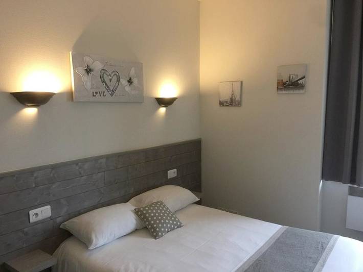 Hôtel pour 2 personnes, avec vue dans Gare De Quimper