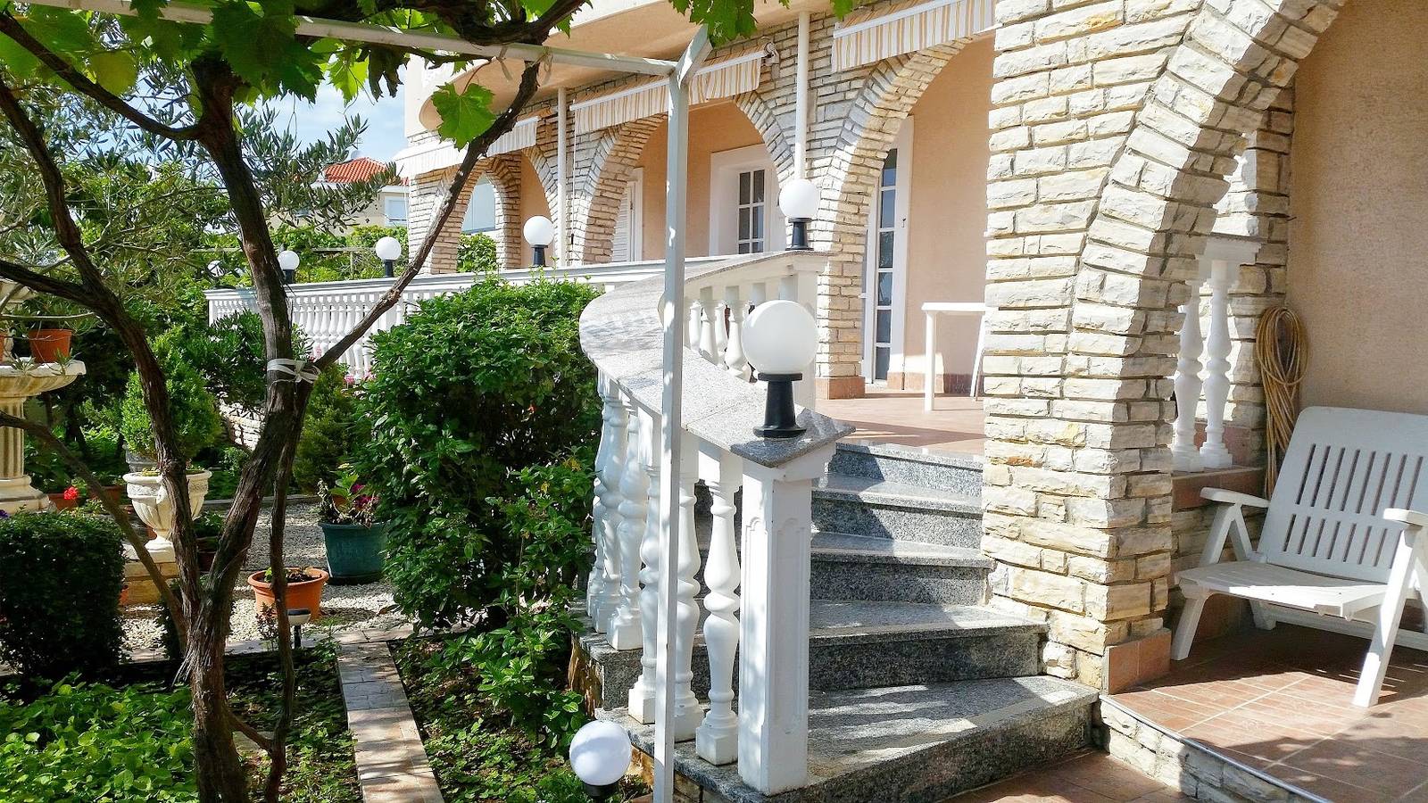 Ganze Wohnung, Apartments by the sea Brodarica, Šibenik - 4194 in Brodarica, Šibenik-Knin