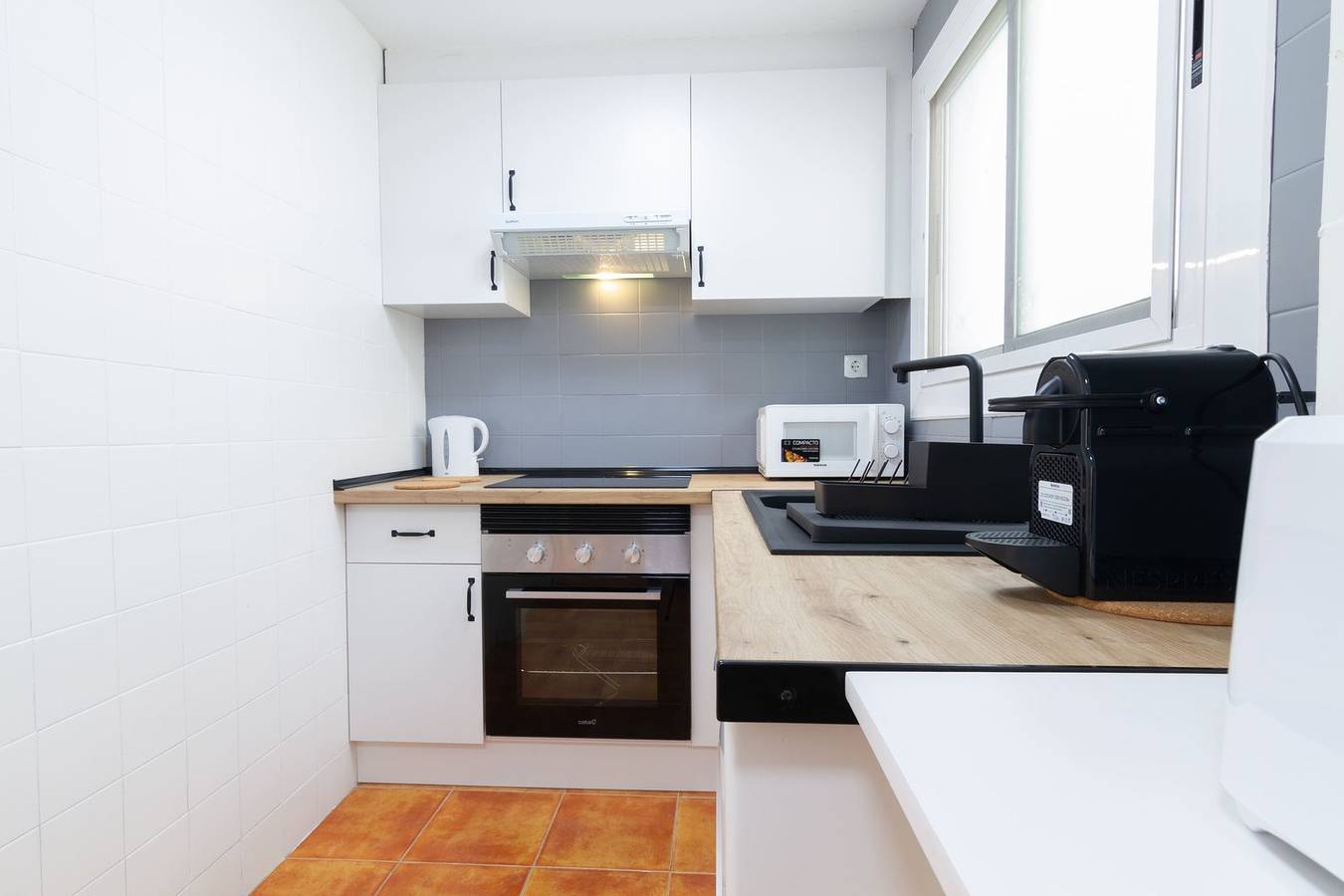 Geheel appartement, Vakantieappartement voor 4 personen met balkon in Valencia, Costa de Valencia