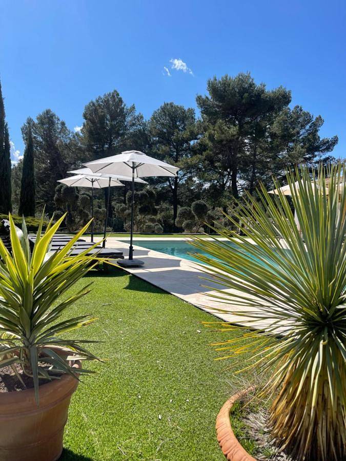 Chambre d’hôte pour 2 personnes, avec jardin ainsi que piscine et jacuzzi à Taradeau - 3
