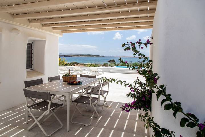 Villa pour 14 personnes, avec jardin ainsi que vue sur l’océan et terrasse dans Paros - 4