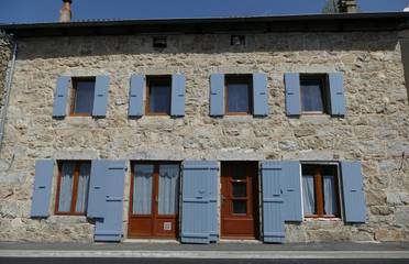 Location de vacances pour 8 personnes, avec terrasse à Saint-Julien-Boutières