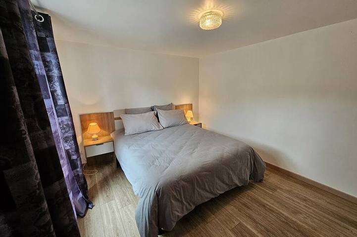 Gîte pour 4 personnes, avec jardin à Chargé - 3