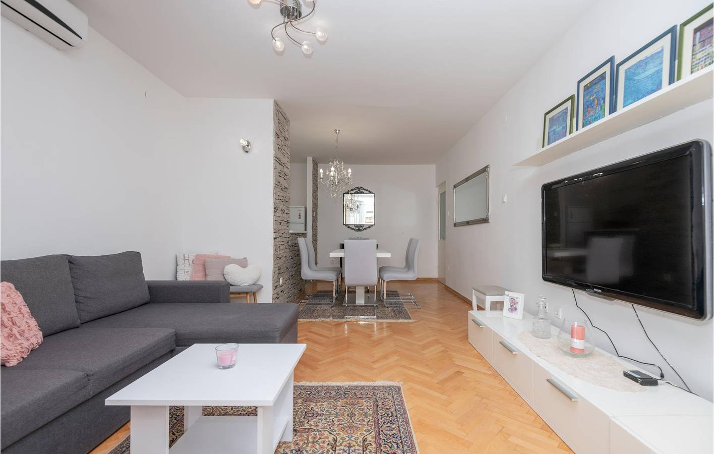Ganze Ferienwohnung, Ferienwohnung für 4 Personen mit Garten in Makarska, Makarska Riviera