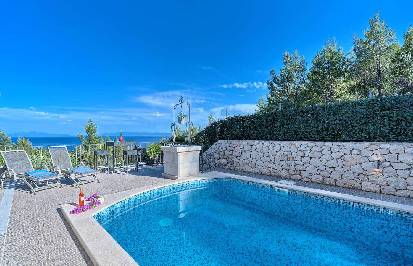 Villa Breeze - mit atemberaubender Aussicht und Pool auf Hvar in Hvar