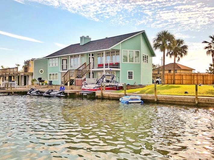 Vacation rental for 18 people, with balcony and pool as well as hot tub, with pets in Rockport (Texas)
