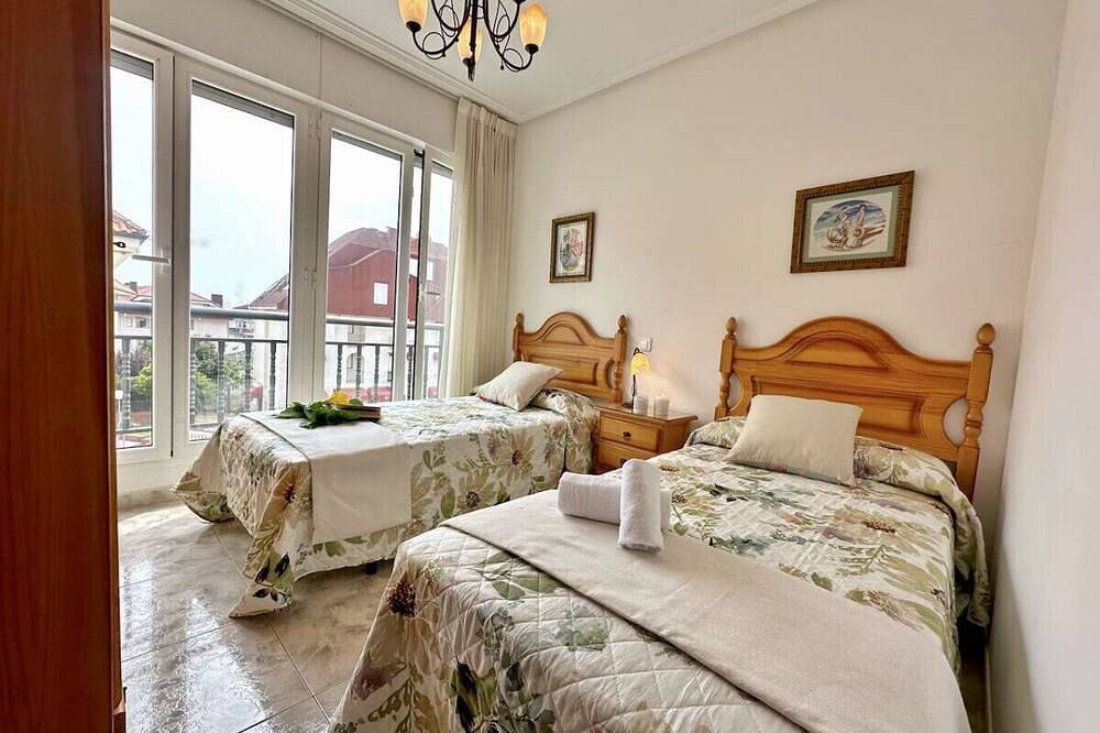 Entire apartment, Apartamento con terraza y vistas - Isla Mar 5833 in Isla, Arnuero