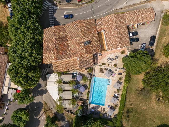 Hôtel pour 2 personnes, avec piscine ainsi que jardin et vue