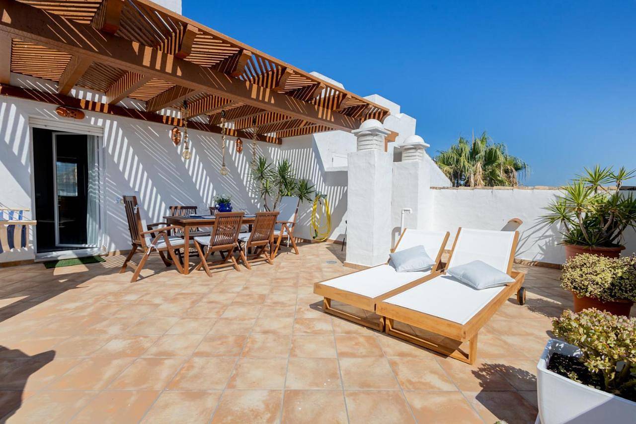 Appartement entier, Ático Costa Ballena playa infante. 1º línea playa in Costa Ballena, Rota