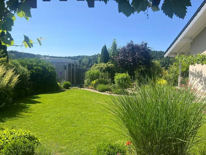 Ferienhaus für 4 Personen, mit Terrasse und Garten sowie Sauna
