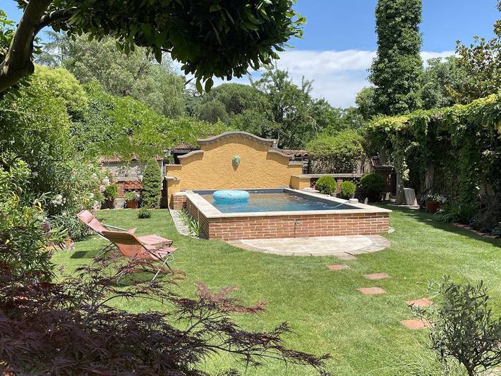Chambre d’hôte pour 2 personnes, avec Jardin et Piscine à Sainte-Croix (Tarn)