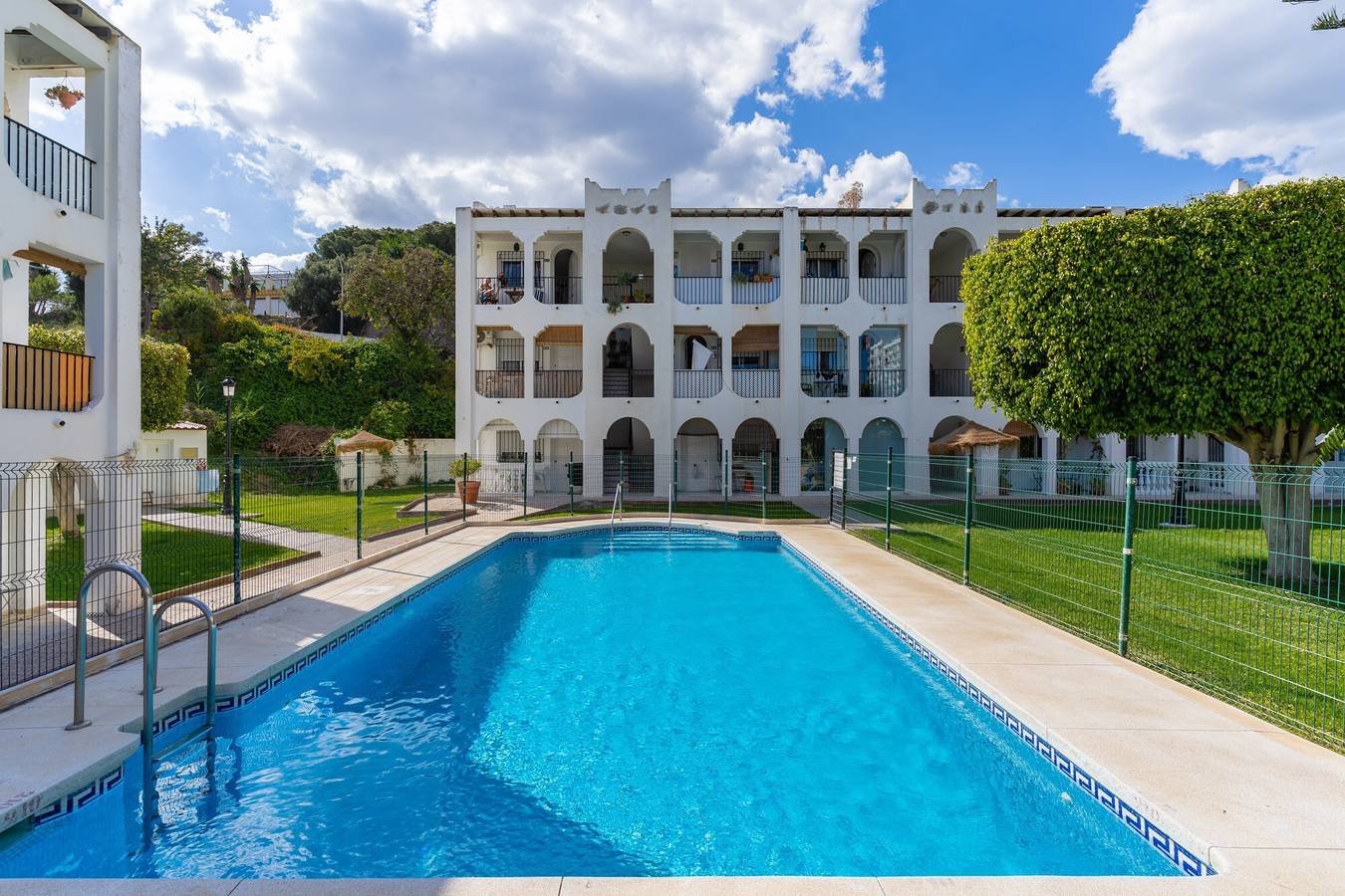 Appartement entier, Appartement 'Benalmadena 2' avec vue sur la mer, Wi-Fi et climatisation in Benalmádena Costa, Benalmádena