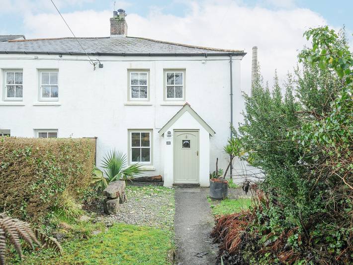 Cottage for 5 people, with garden in Charlestown