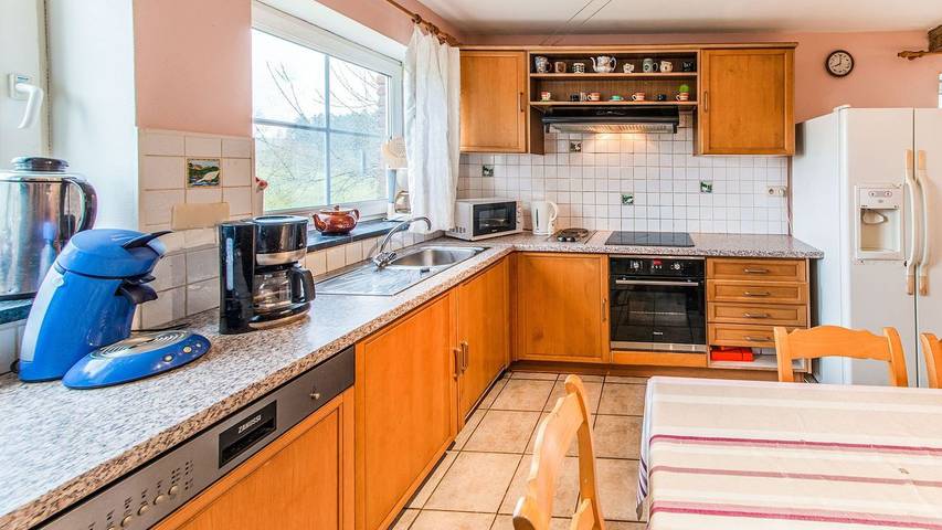 Ferme pour 21 personnes, avec jardin ainsi que jacuzzi et sauna dans Cherain - 2