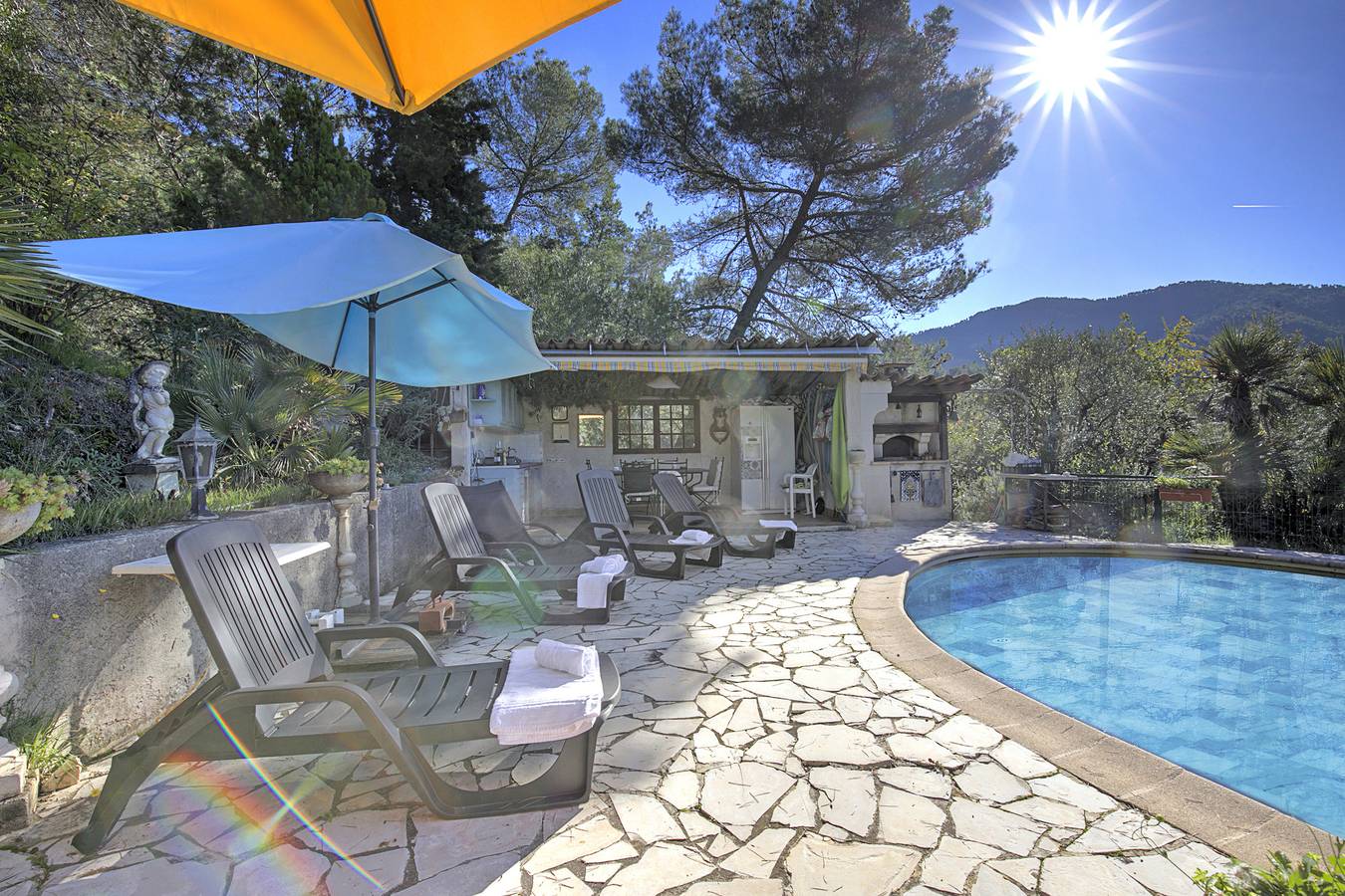 Villa Benni - Swimming pool mountain view in Levens, Nizza Region