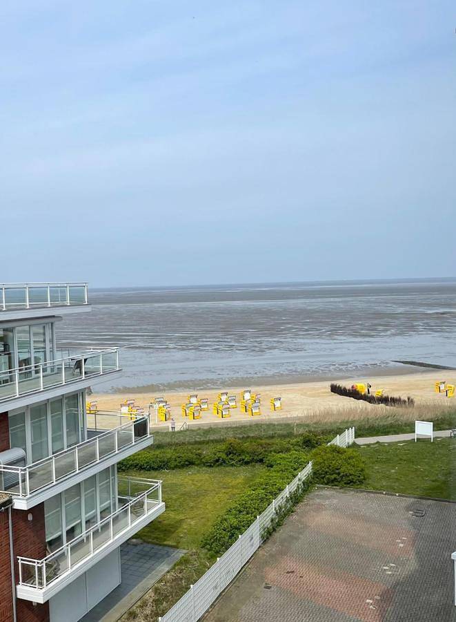 Ganze Wohnung, Traumhafte Ferienwohnung - direkter Meerblick - 50m zum Strand in Cuxhaven Duhnen in 1A Lage im Haus Seehütte in Fkk Strand Duhnen, Cuxhaven