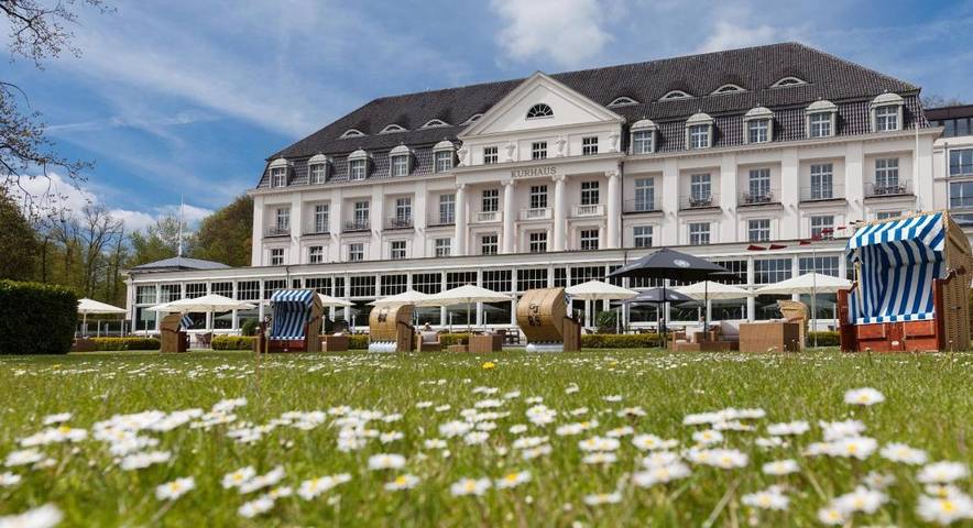 Ferienanlage für 2 Personen, mit Terrasse und Garten sowie Pool und Sauna in Travemünde