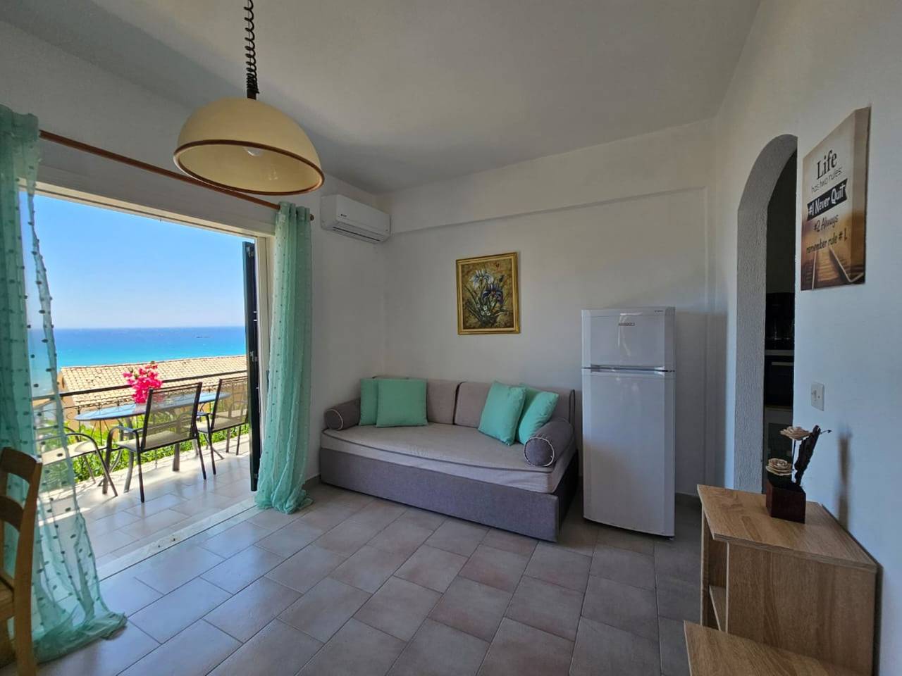 Ολόκληρο το διαμέρισμα διακοπών, Glyfada Beach Apartment - Seaside Retreat in Γλυφάδα (Κέρκυρα), Κέρκυρα