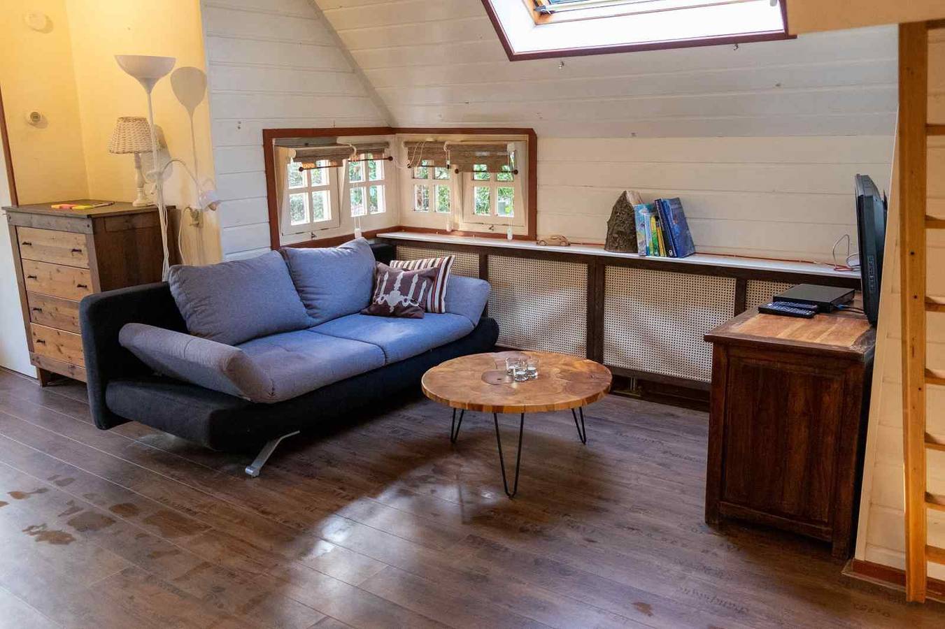Freistehendes Ferienhaus für 5 Personen mit Sauna, waldreich gelegen in der Nähein Drenthe in Drenthe