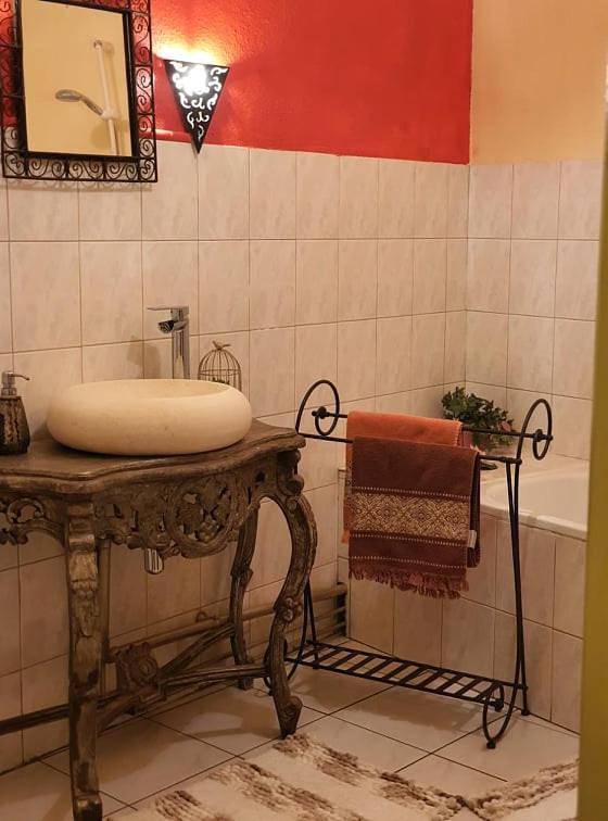 Chambre d’hôte pour 3 personnes, avec jacuzzi et sauna ainsi que piscine et jardin, animaux acceptés en Moselle - 3