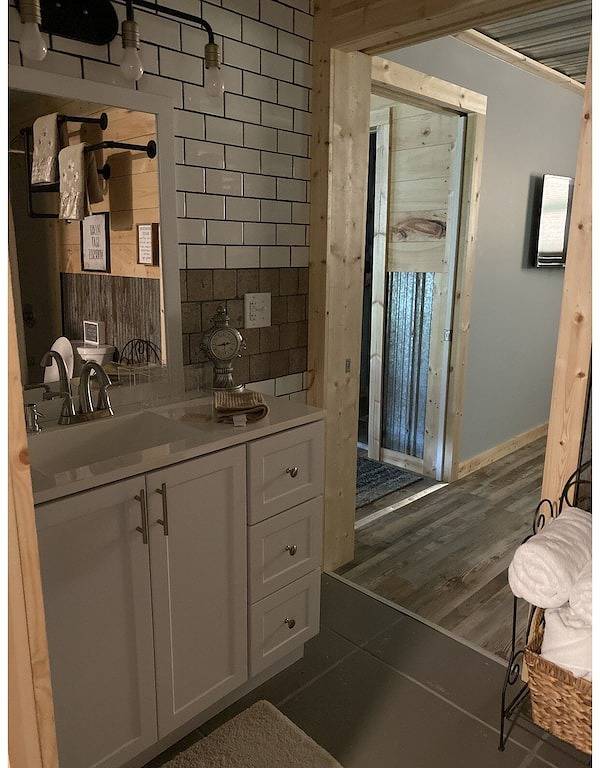 Escape to your cozy cabin near Daniel Boone National Forest & Lake Cumberland in Daniel Boone National Forest