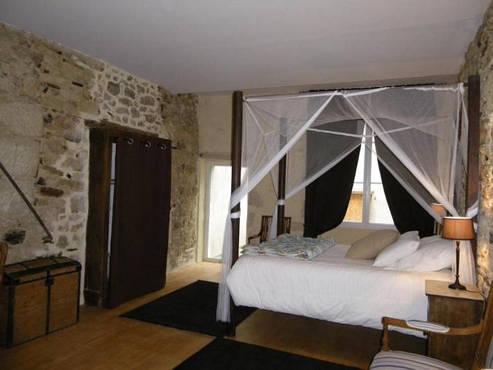 Chambre d’hôte pour 2 personnes, avec vue à La Celle-sous-Gouzon