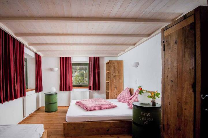 Ferienwohnung für 5 Personen, mit Terrasse und Garten sowie Pool in Sankt Ulrich am Pillersee - 2