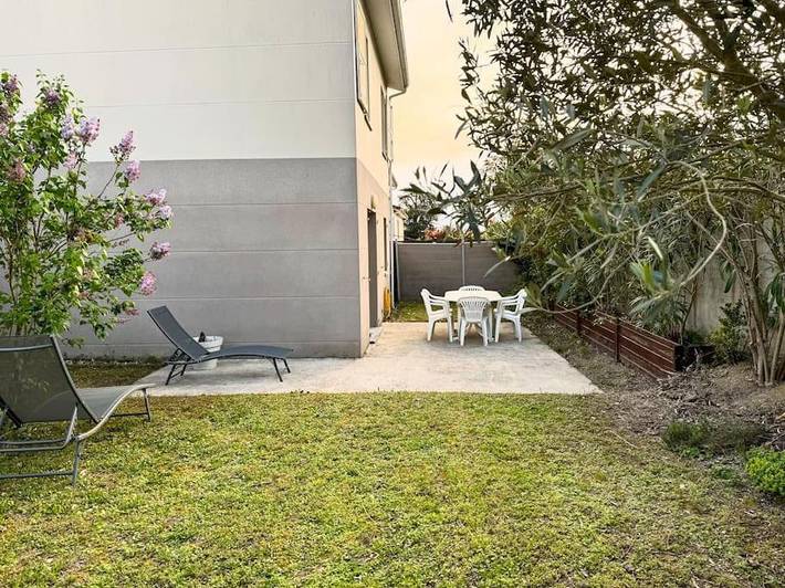 Cottage pour 7 personnes, avec jardin à Odars