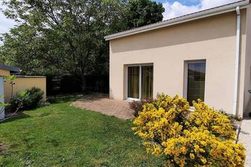 Location de vacances pour 10 personnes, avec jardin et terrasse à Cournon-d'Auvergne