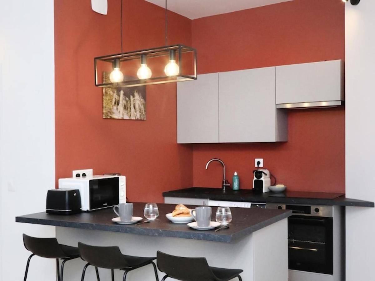 Appartement entier, One-Bedroom Apartment in Senlis, Oise