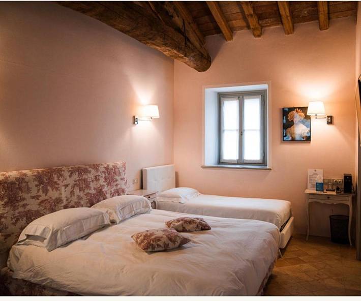 Hotel für 3 Personen, mit Terrasse und Whirlpool sowie Garten und Sauna in Varese - 4