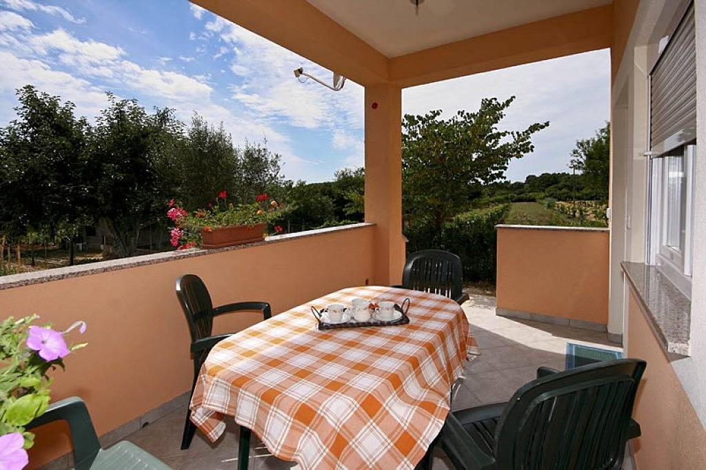 Ganze Wohnung, 1-Zimmer-Ferienwohnung mit Terrasse Pula A-7420-a in Pula-Medulin, Pula