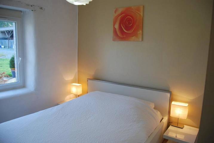 Location de vacances pour 6 personnes, avec Jacuzzi et Terrasse ainsi que Jardin et Vue à Louargat