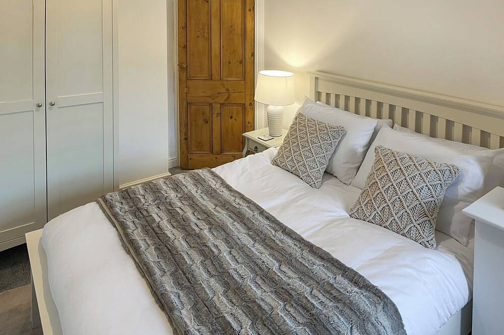 2 bedroom accommodation in Addingham, near Ilkley in Addingham, West Yorkshire