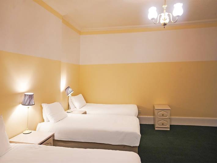 Hôtel pour 4 personnes, avec jardin