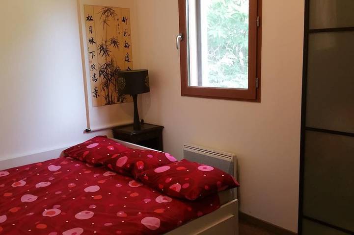 Location de vacances pour 9 personnes, avec jardin et terrasse à Saint-Frézal-de-Ventalon - 2