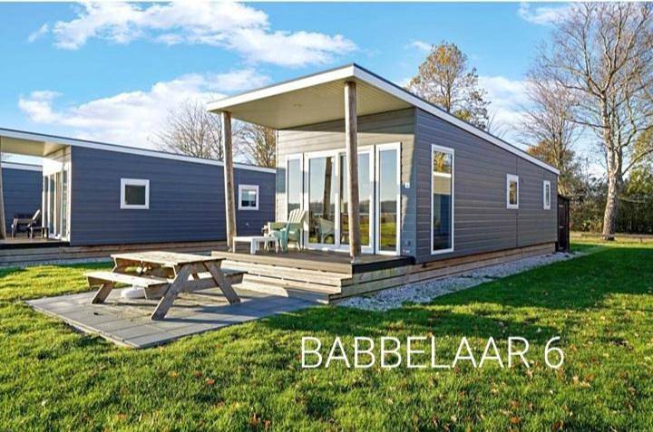 Camping für 6 Personen, mit Terrasse und Garten sowie Seeblick und Ausblick in Lauwersoog