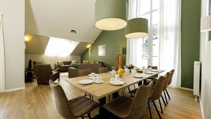 Ferienhaus für 10 Personen, mit Balkon und Pool sowie Sauna in Heimbach - 4