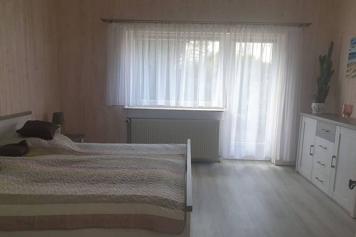 Ferienhaus für 2 Personen, mit Terrasse und Garten in Lehe - 4