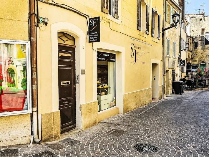 Ganze Wohnung, 3 Zimmer 3 Personen in Salon-de-Provence, Mittelmeerküste (Frankreich)