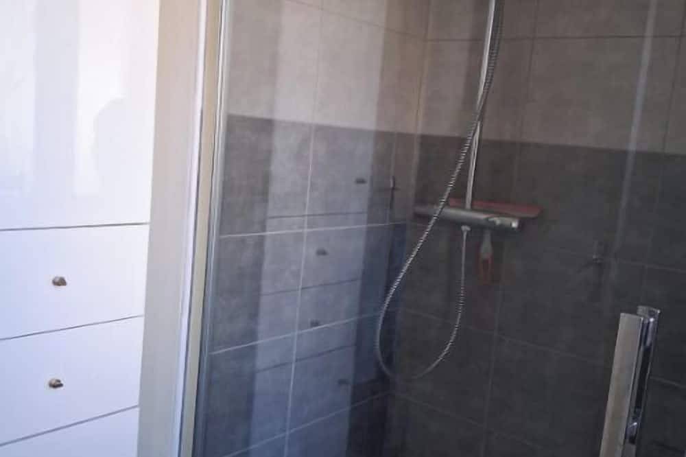 Ganze Wohnung, Lovely, well-appointed F2 in Cusset, Vichy und Umgebung