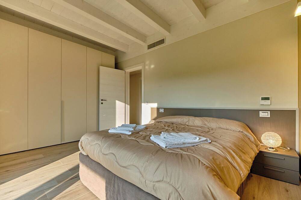Ganze Wohnung, Gelso Apartment - Poggio le Crete in Padenghe sul Garda, Gardasee-Berge