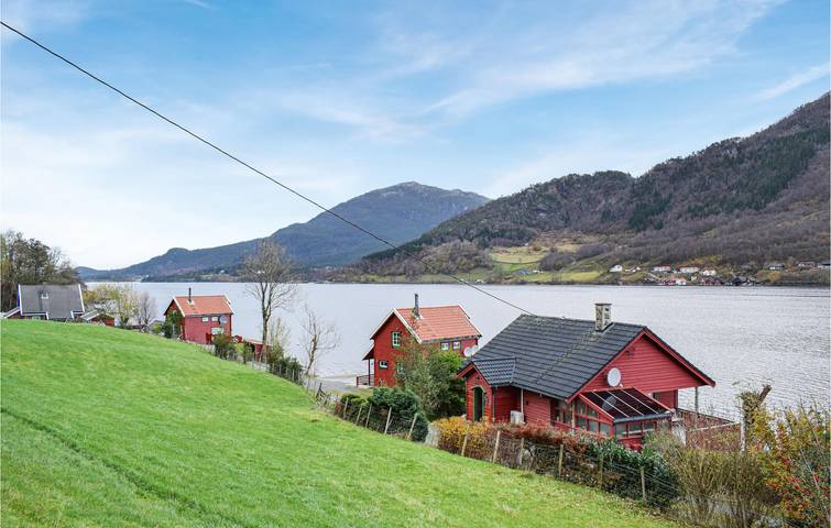 Ferienhaus für 6 Personen, mit Terrasse und Garten in Vindafjord