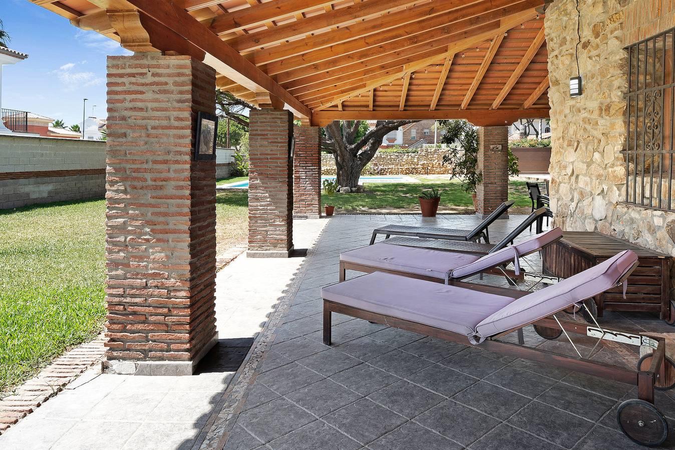 Casa de vacaciones "Casa Dago" que admite mascotas, cerca de la playa, con piscina y Wi-Fi in La Barrosa, Chiclana de la Frontera