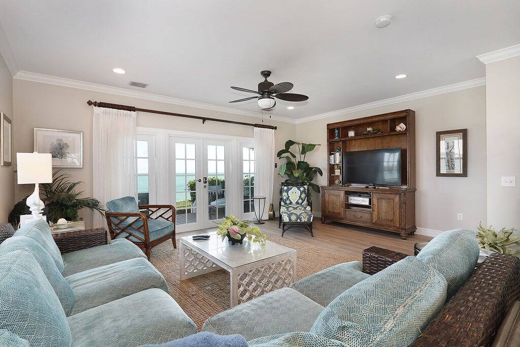 Waterfront Luxury Villa (62) with sunset views and boat slip in Monroe County