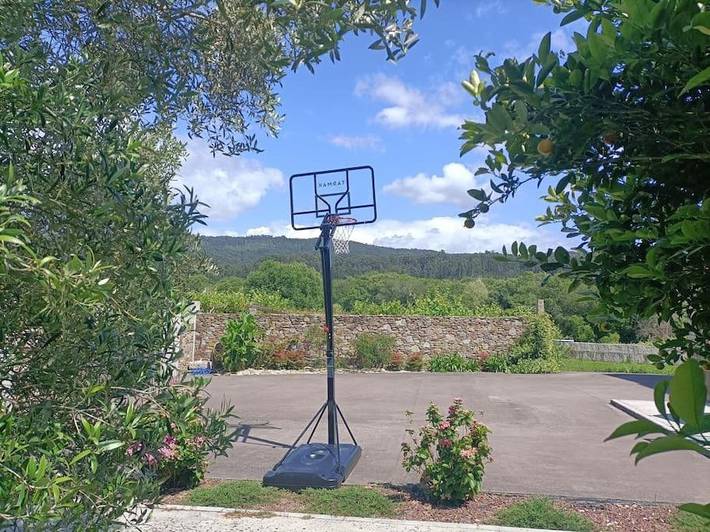 Casa de vacaciones para 6 personas, con jardín además de piscina y vistas, Se admiten mascotas en Salnés - 4