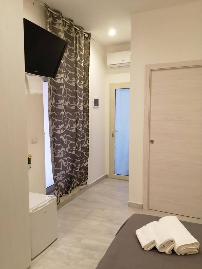 Maison d’hôte pour 4 personnes, avec vue, adapté aux familles à Giardini-Naxos - 2