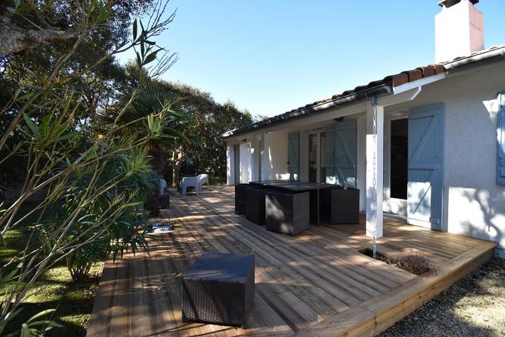 Location de vacances pour 8 personnes dans Plage Naturistes