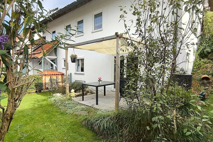 Ferienwohnung für 2 Personen, mit Terrasse und Garten in Schongau